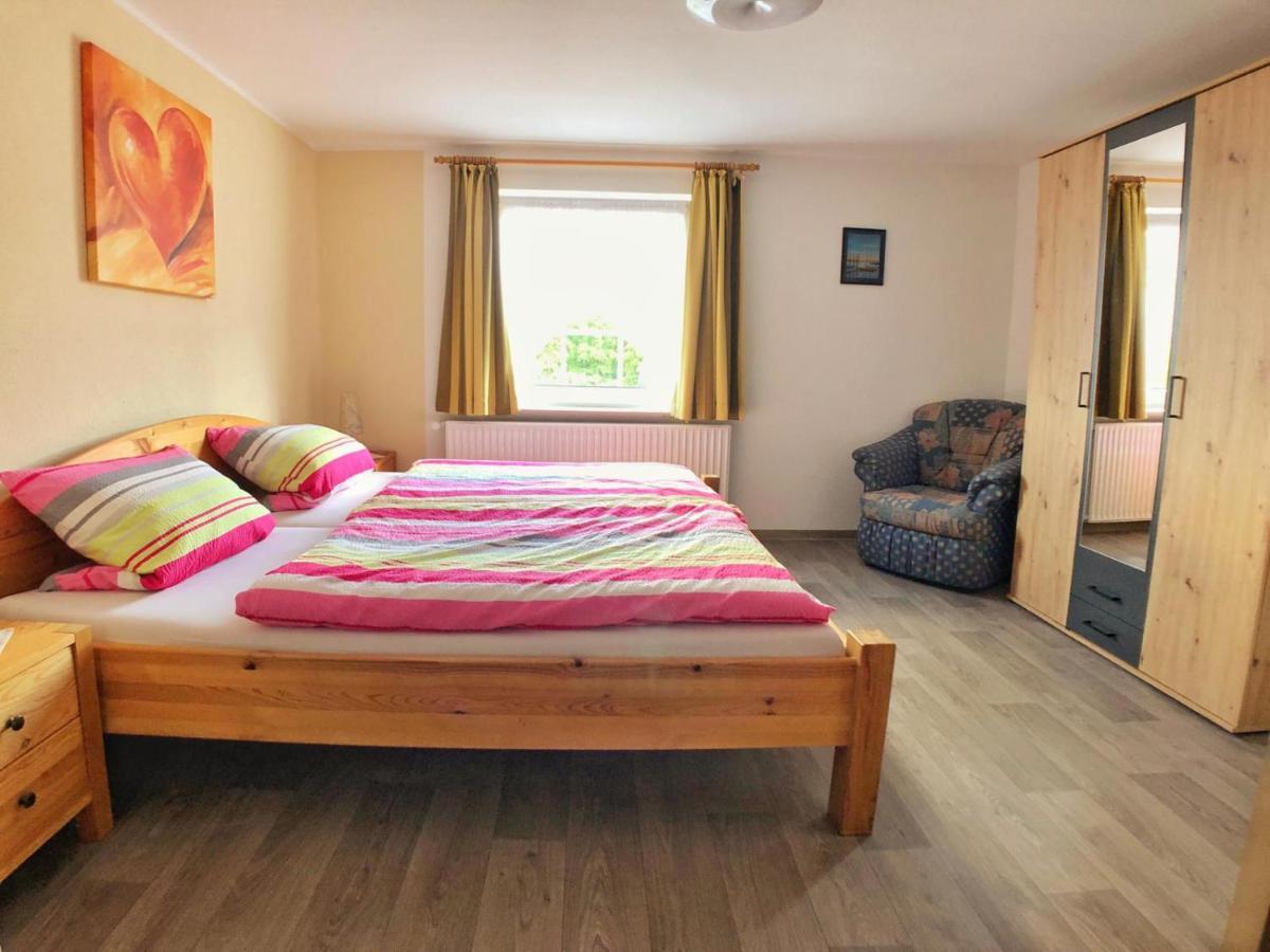 מדבאך Ferienwohnung Zum Tannenwirt מראה חיצוני תמונה