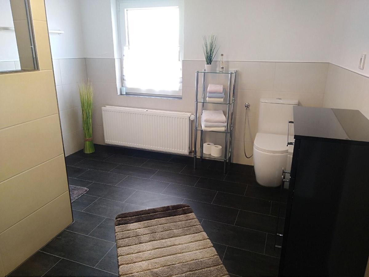מדבאך Ferienwohnung Zum Tannenwirt מראה חיצוני תמונה