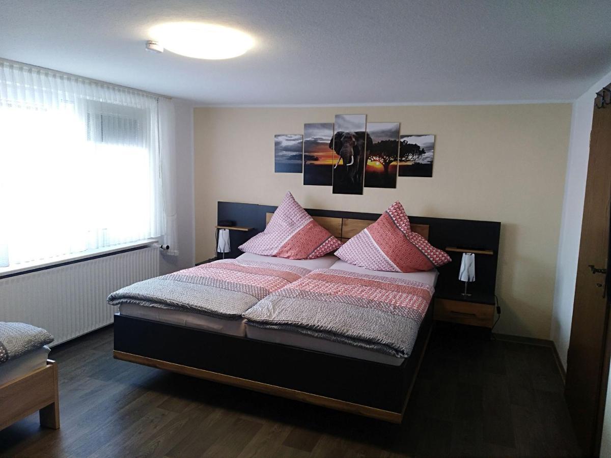 מדבאך Ferienwohnung Zum Tannenwirt מראה חיצוני תמונה